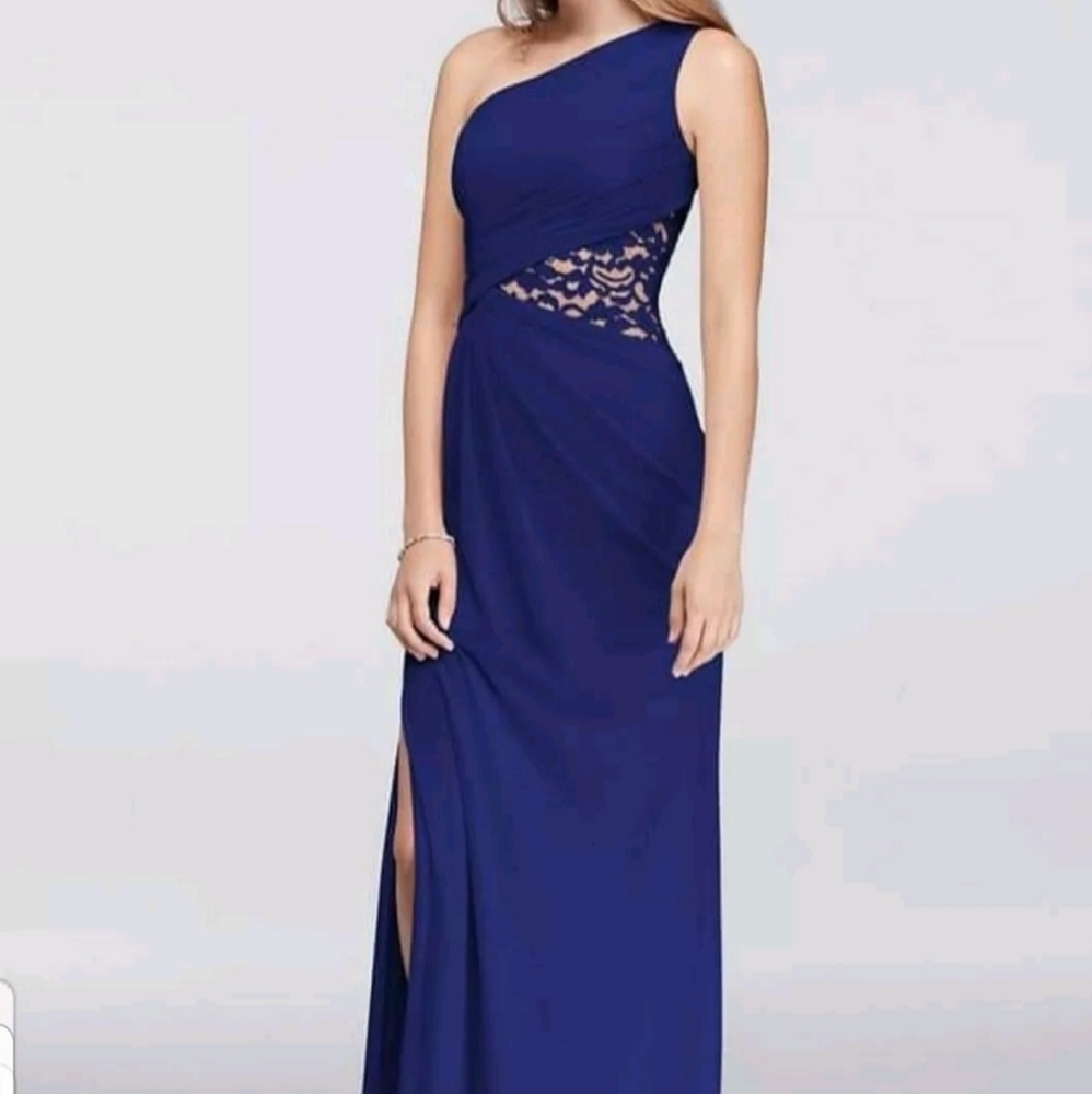 Long dress with lace